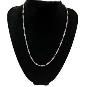 Lily Maris Fine silver plate twisted ropechain NWT